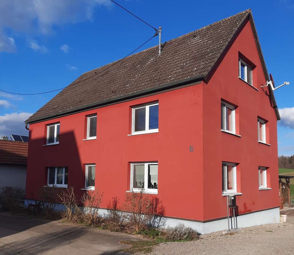Immobilie in Buch - Kernsaniertes Einfamilienhaus mit Möglichkeit zur Pferdehaltung - Bild 0