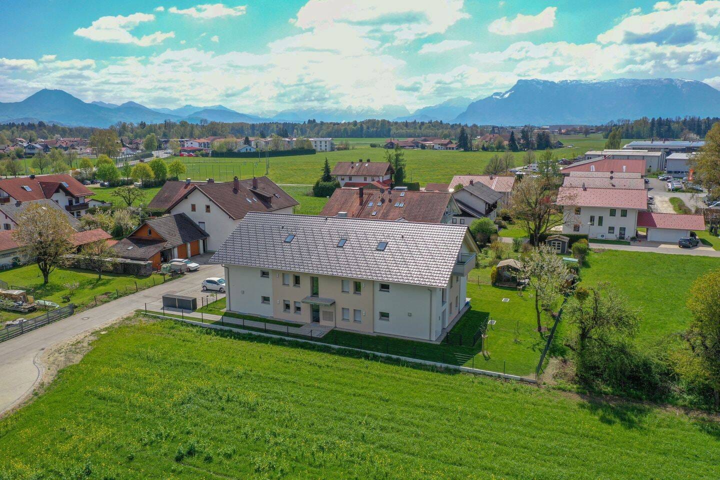 Immobilie in Saaldorf-Surheim - KFW40 Neubauwohnung! Ausstattung frei wählbar! - Bild 2