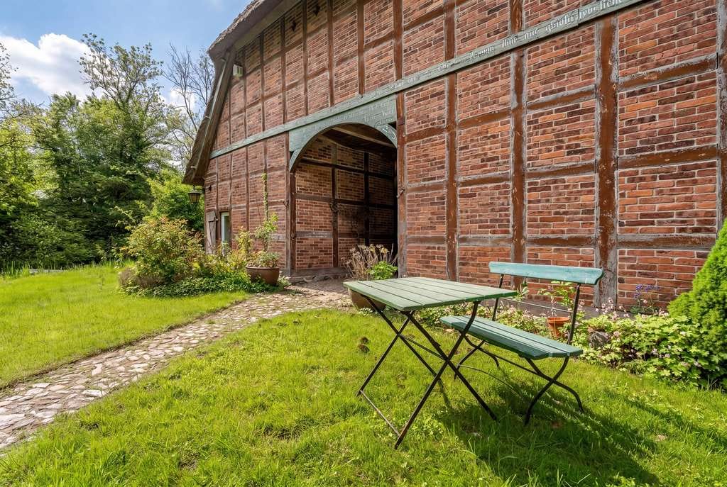 Immobilie in Bienenbüttel - Wohnen, Arbeiten, Verwirklichen - Ein Anwesen mit nahezu grenzenlosen Möglichkeiten - Bild 1