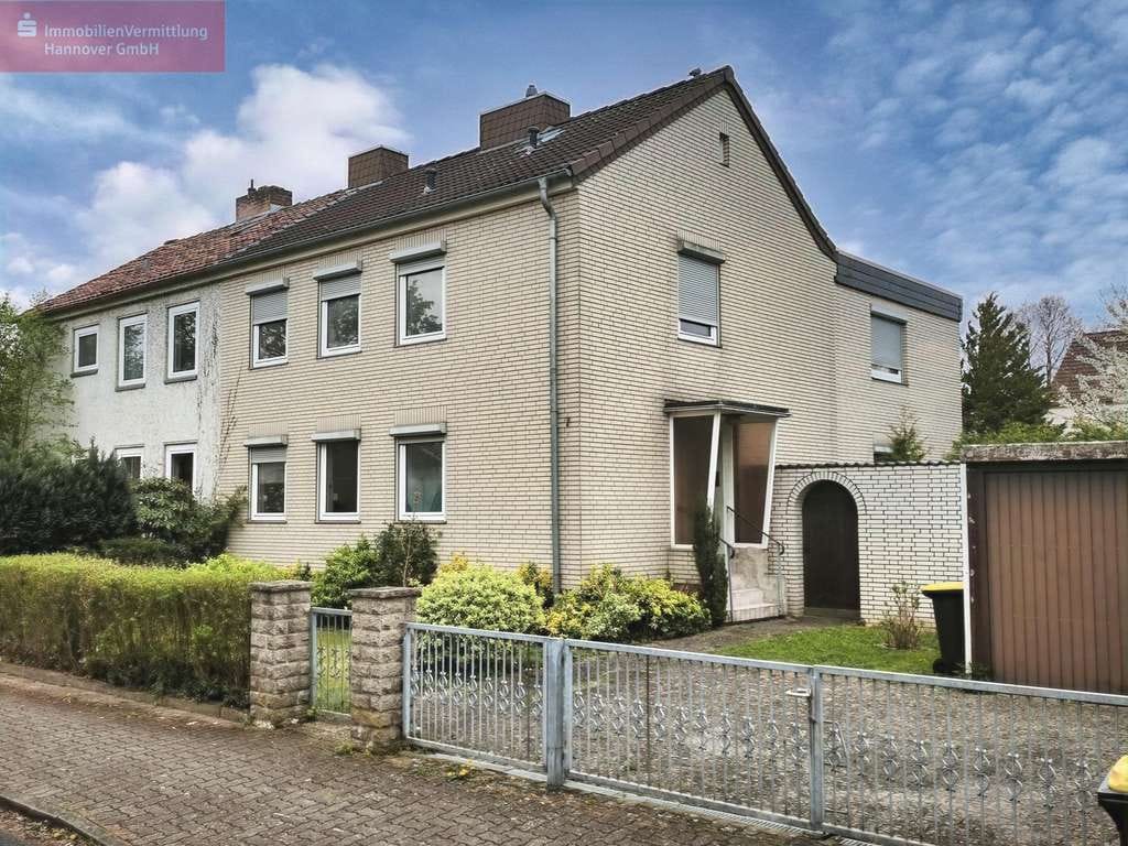 Immobilie in Neustadt am Rübenberge - Zentral gelegen mit Sanierungsbedarf - Bild 0