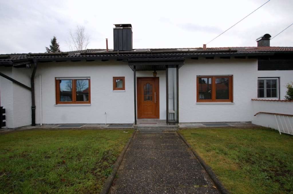 Immobilie in Sauerlach - Für Gartenliebhaber - älteres 2 Familienhaus in absolut ruhiger Lage - Bild 0