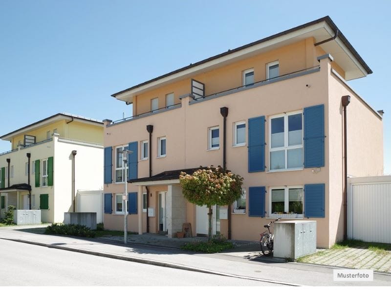 Immobilie in Hoyerswerda - Wojerecy - Einfamilienhaus in 02977 Hoyerswerda, Herweghstr. - Bild 0
