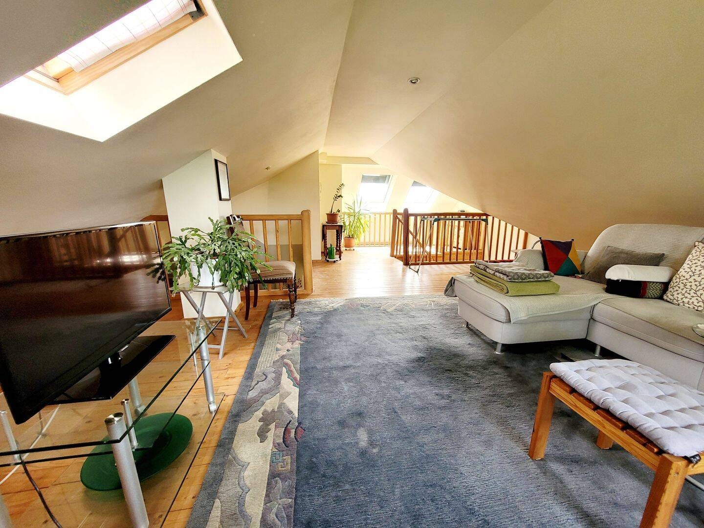 Immobilie in Gondershausen - ***Gemütliches Ein-/Zweifamilienhaus mit großem Garten *** - Bild 2