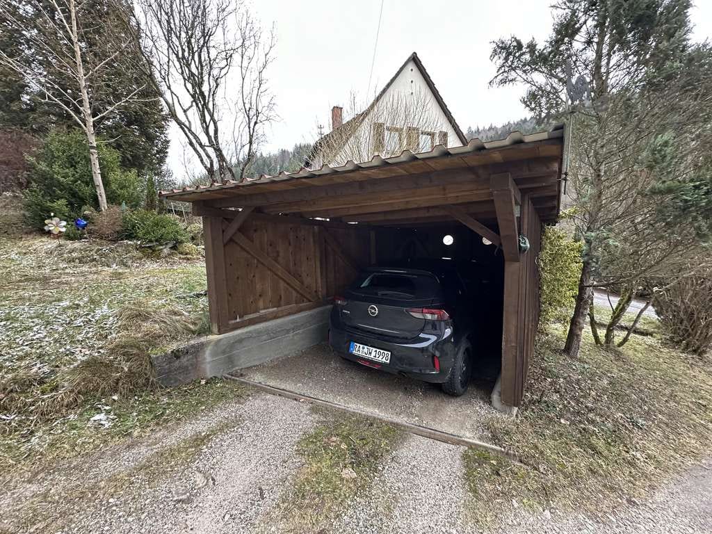 Immobilie in Forbach - Freistehendes Einfamilienhaus mit Platz für die Familie und Hobbies - Bild 3