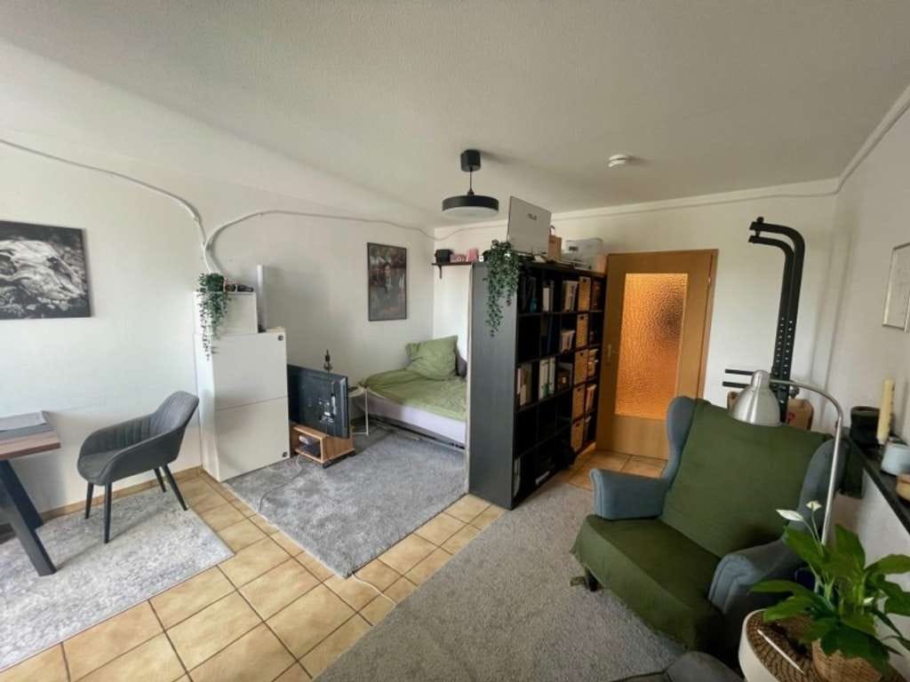 Immobilie in Landsberg am Lech - GEMÜTLICHES - SINGLE APPARTEMENT - 
mit Balkon/EBK/Kfz-Platz
im LANDSBERGER Westen - Bild 2