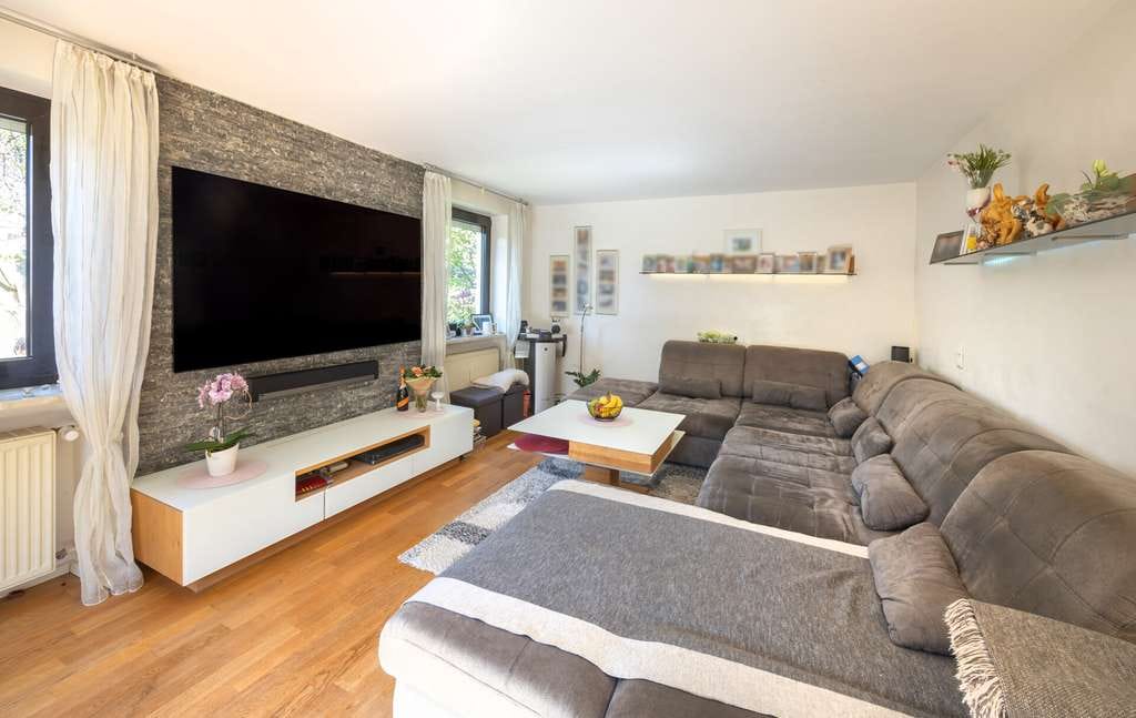 Immobilie in Emmering - Einfamilienhaus mit viel Platz für die ganze Familie - Bild 3
