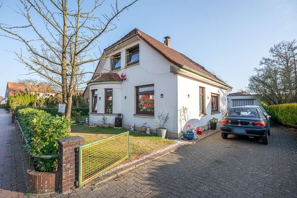 Immobilie in Zetel - Charmantes und bezugsfreies Einfamilienhaus  - Bild 4