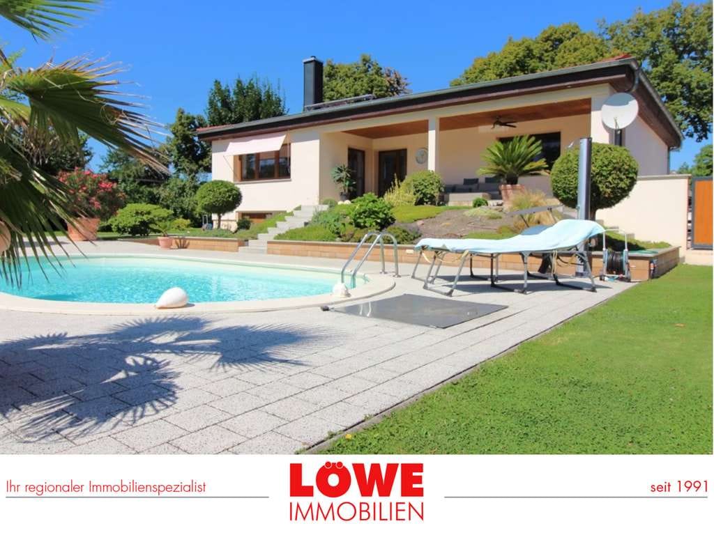 Immobilie in Trebbin - Wohnen wie im Urlaub: sanierter Bungalow mit Pool, Sauna, Terrasse und mehr! - Bild 0