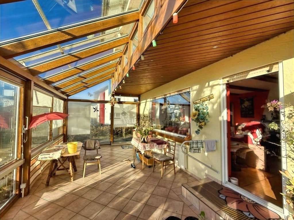 Immobilie in Stetten am kalten Markt - Teil-saniertes 3-Familienhaus mit Wintergarten+Werkstatt+Doppelgarage in ruhiger Lage  - Bild 3