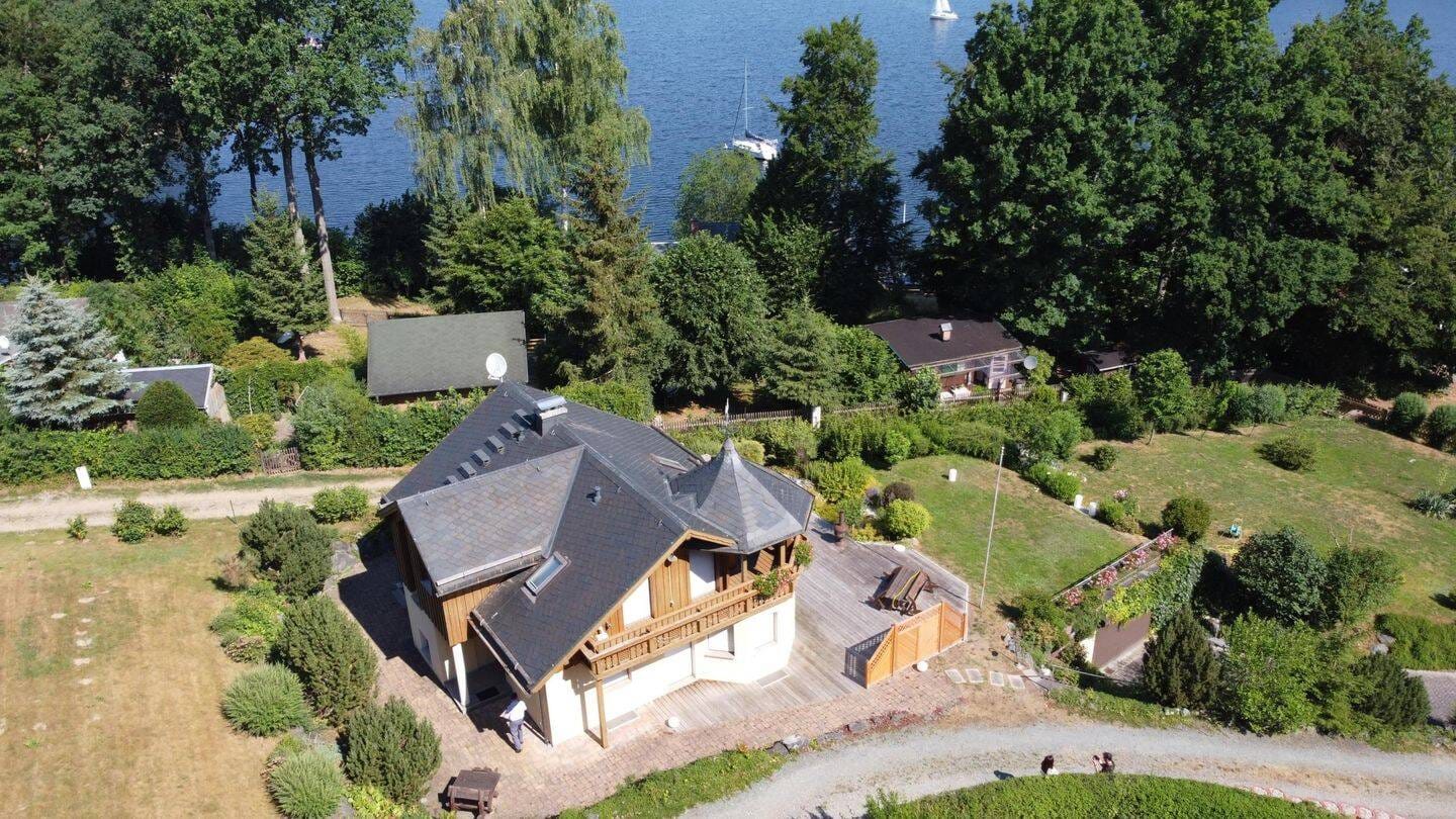 Immobilie in Saalburg-Ebersdorf - Exklusiver Ferien- o. Zweitwohnsitz direkt am See - Bild 2