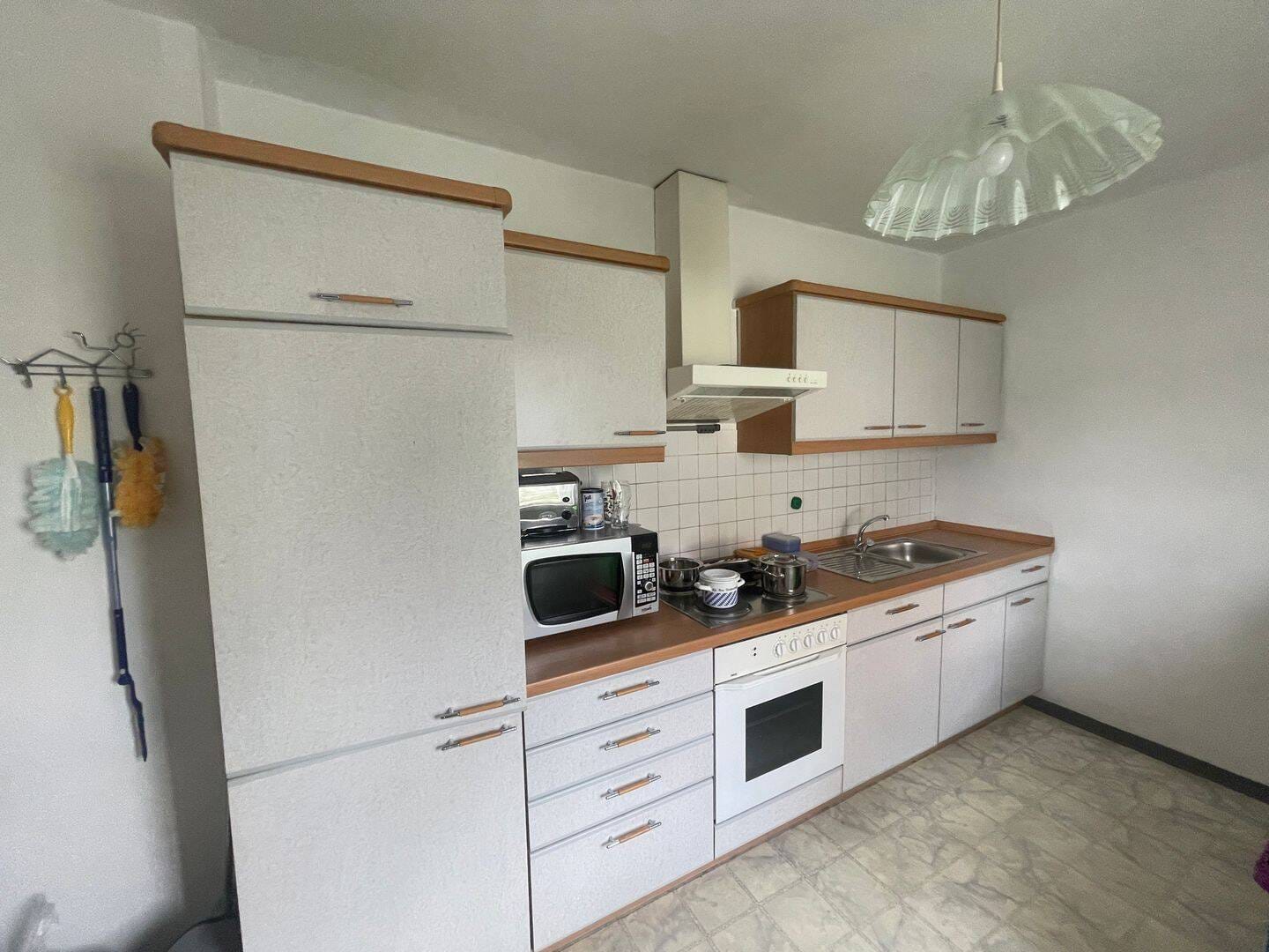 Immobilie in Wunsiedel - Großes Wohnhaus mit 2 separaten Hauseingängen - Bild 2
