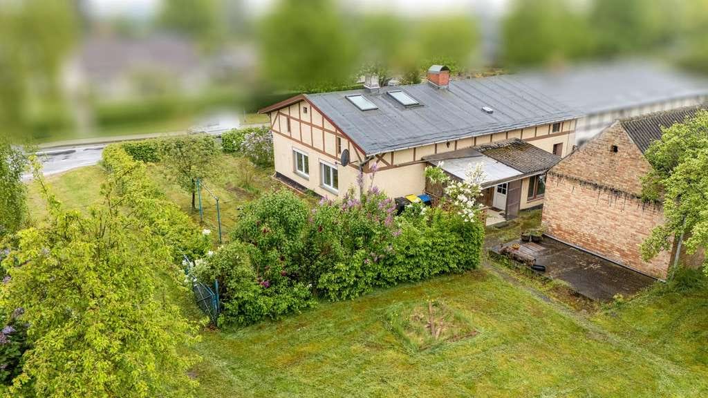 Immobilie in Tessin - Historischer Schnitterkaten mit Ställen & Scheune - ideal für ökologische Sanierung - Bild 3
