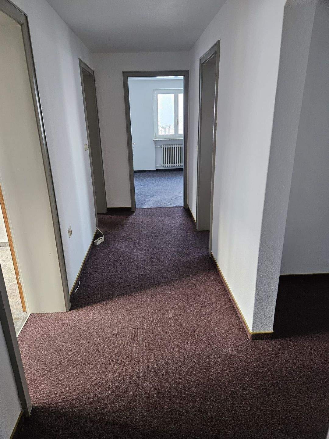 Immobilie in Oberstaufen - Seltene Gelegenheit im Allgäu: 2-Familienhaus mit großem Entwicklungspotenzial - Bild 2