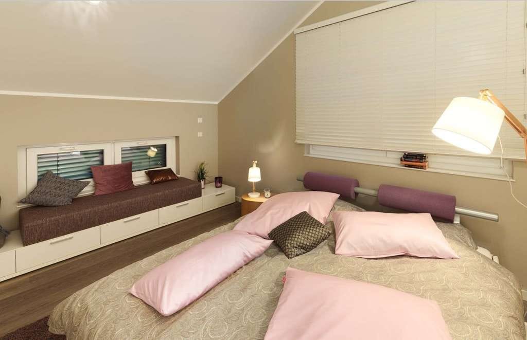Immobilie in Burghaslach - Inkl. PV-Anlage und Einbauküche - Elegante Stadtvilla in Burghaslach - Individuell geplant mit allka - Bild 2