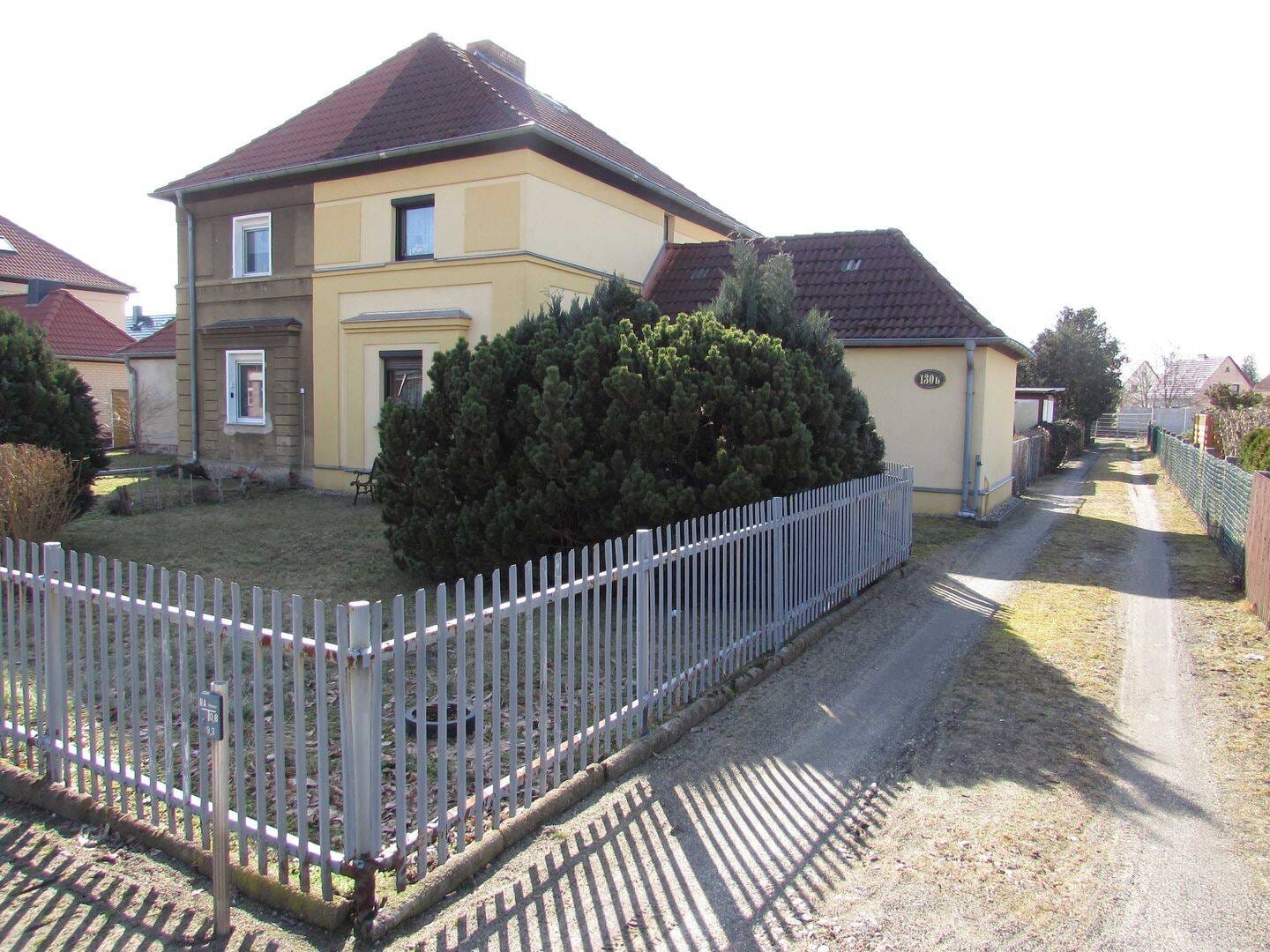 Immobilie in Schwarzheide - schicke DHH mit Grundstück im Herzen von Schwarzheide - Bild 2