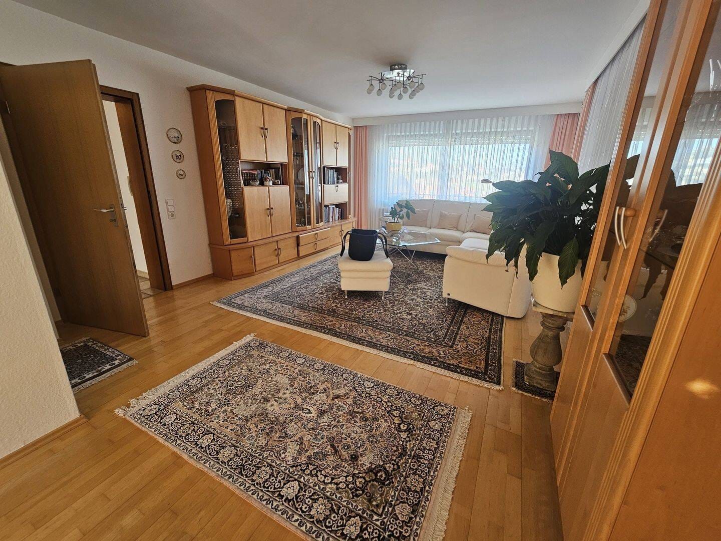 Immobilie in Bad Kissingen - Großzügiges Wohnglück mit Renditepotenzial - Bild 3