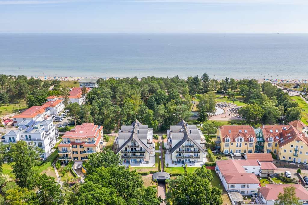 Immobilie in Baabe - Schöne Wohnung am Kurpark in Baabe mit Balkon und Meerblick - Bild 0