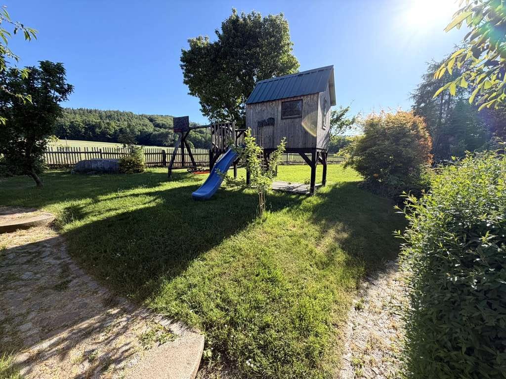 Immobilie in Obergurig - Hornja Hórka - Stilvolles Einfamilienhaus mit Wohlfühlgarten und gemütlicher Terrasse - Bild 2