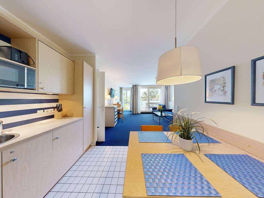 Immobilie in Zingst - Ferienapartment mit seitlichem Meerblick - Urlaub direkt am Ostseestrand - Bild 3