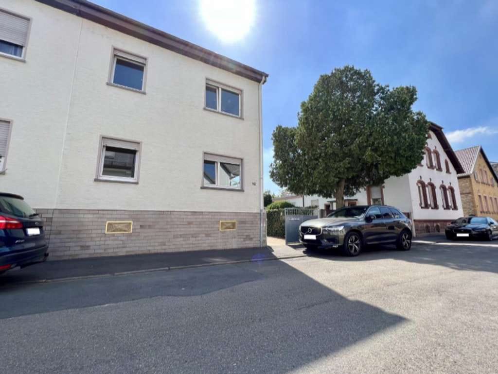 Immobilie in Egelsbach - MFH - 2-Häuser auf einem Grundstück in Egelsbach - Ideal für Kapitalanleger & Familien. Leerstehend! - Bild 0
