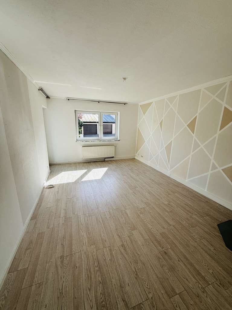 Immobilie in Eggenfelden - KHALIL WAKED IMMOBILIEN! Charmante 2-Zimmer-Wohnung mit Südbalkon in zentral-ruhiger Lage - Bild 4