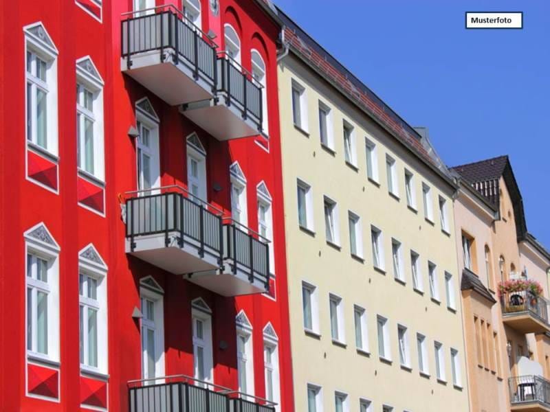 Immobilie in Grevenbroich - Mehrfamilienhaus mit 4 Wohnungen in 41516 Grevenbroich Aufgepasst + Ohne Provi - Bild 0