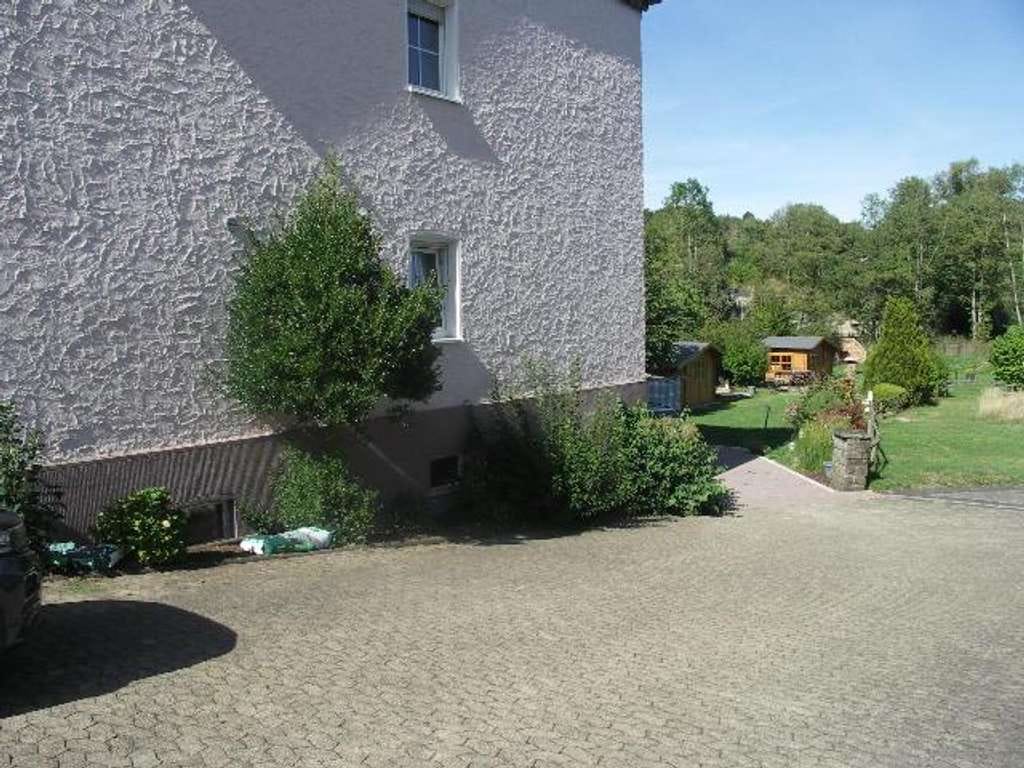 Immobilie in Stadtkyll - EFH mit Ferienwohnung oder Einlieger u. Gästezimmer u. 2 Gartenhäuser - Bild 4