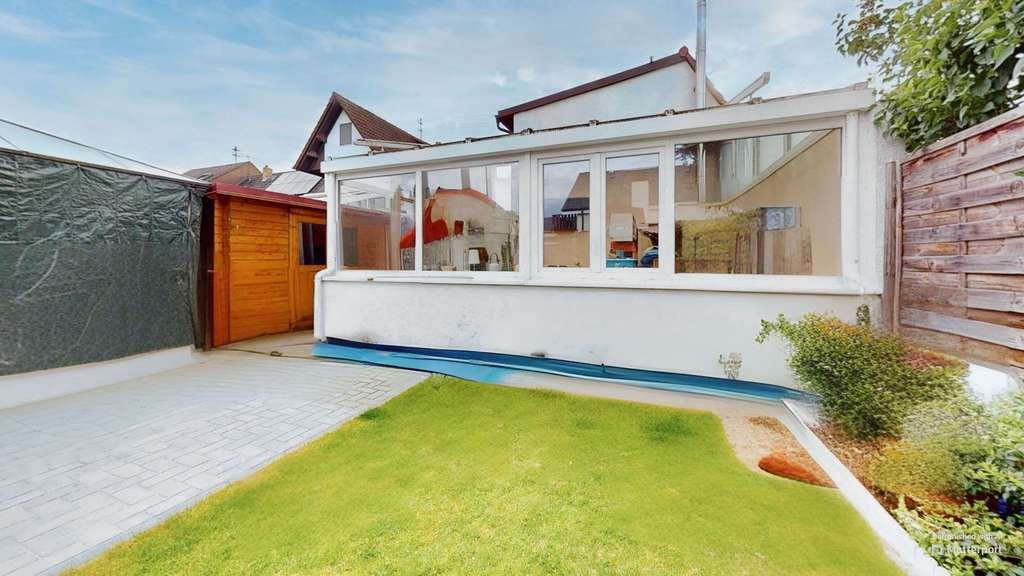 Immobilie in Neuhofen - Ruhig gelegenes EFH mit Sanierungspotential | Balkon, Garten & Wintergarten  | Garage inkl. - Bild 0