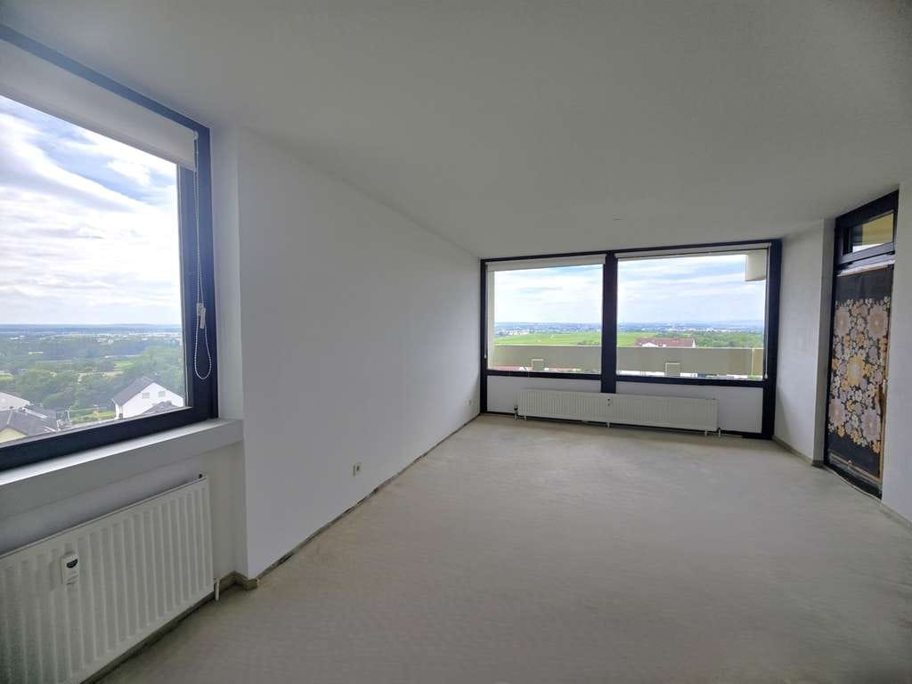 Immobilie in Hochheim - Hochheim Skyline:
3-Zimmer; 96 m²; überdachte Terrasse; toller Fernblick; seniorengeeignet! - Bild 4