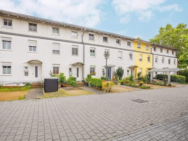 Immobilie in Hoppegarten - *** Gepflegtes Reihenhaus in Hönow - 5 Zimmer, vermietet *** - Bild 0