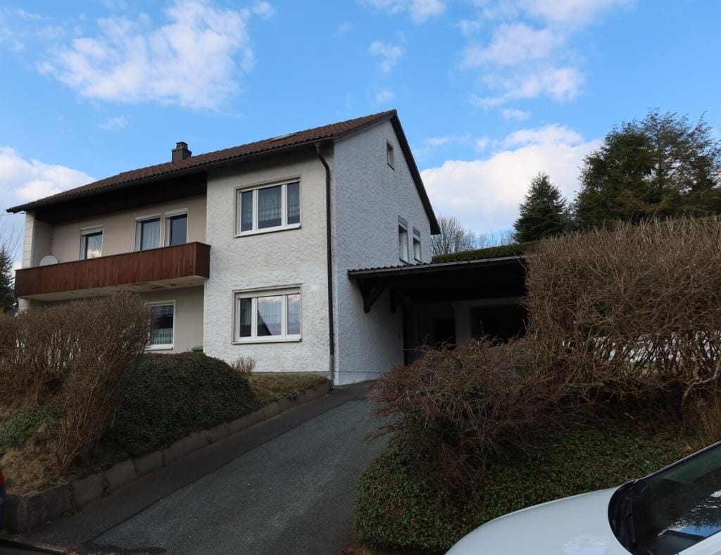 Immobilie in Stammbach - Einfamilienhaus mit Garage in Toplage - Bild 1