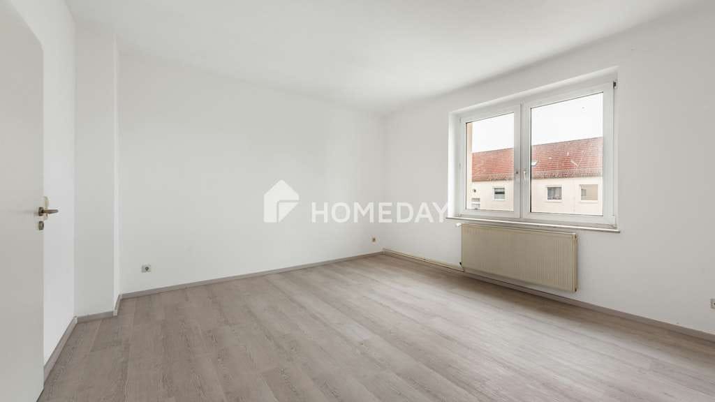 Immobilie in Genthin - Bezugsbereites Wohnglück in Genthin: Helle 3-Zimmer-Wohnung inklusive Stellplatz und Garage - Bild 1