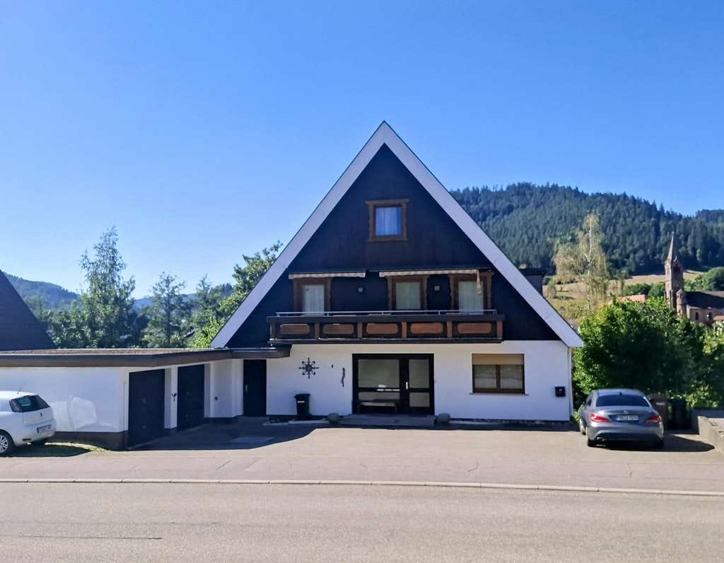 Immobilie in Baiersbronn - Schönes Mehrfamilienhaus in Mitteltal - Bild 0