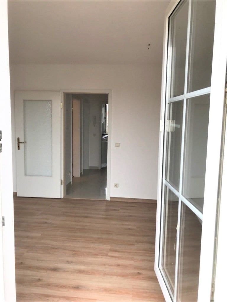Immobilie in Leegebruch - Leegebruch Schöne 2,5- Zimmerwohnung - vermietet - mit Balkon und PKW-Stellplatz - Bild 2