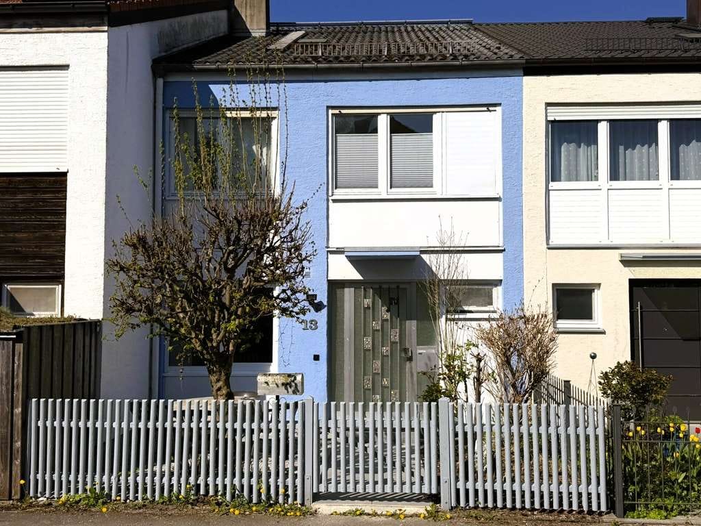 Immobilie in Wörth - Teilrenoviertes Mittelhaus - 200 m zum Bahnhof, 5 Minuten nach Erding und 20 Minuten nach München - Bild 0