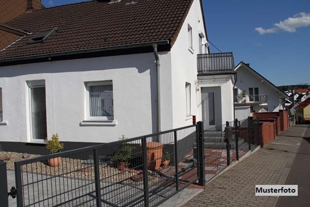 Immobilie in Stahnsdorf - Reihenmittelhaus mit Wintergarten - Bild 0