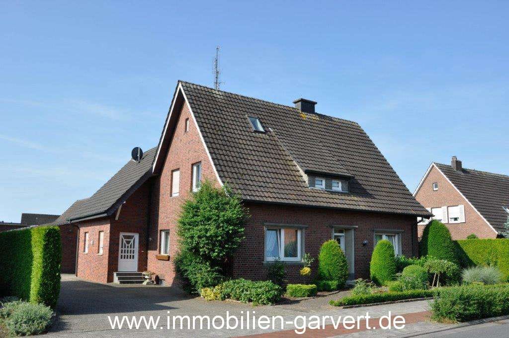 Immobilie in Südlohn - Raum für Familie & Rendite: 2-Familienhaus in naturnaher Umgebung von Südlohn 
 - Bild 0
