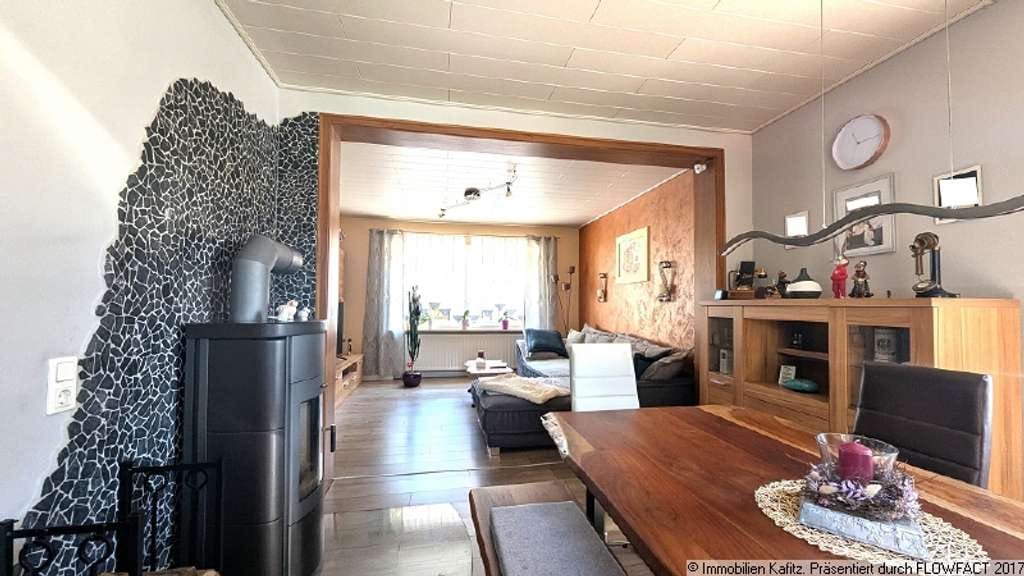 Immobilie in Schallodenbach - Saniertes Einfamilienhaus – Ideal für die Familie - Bild 2