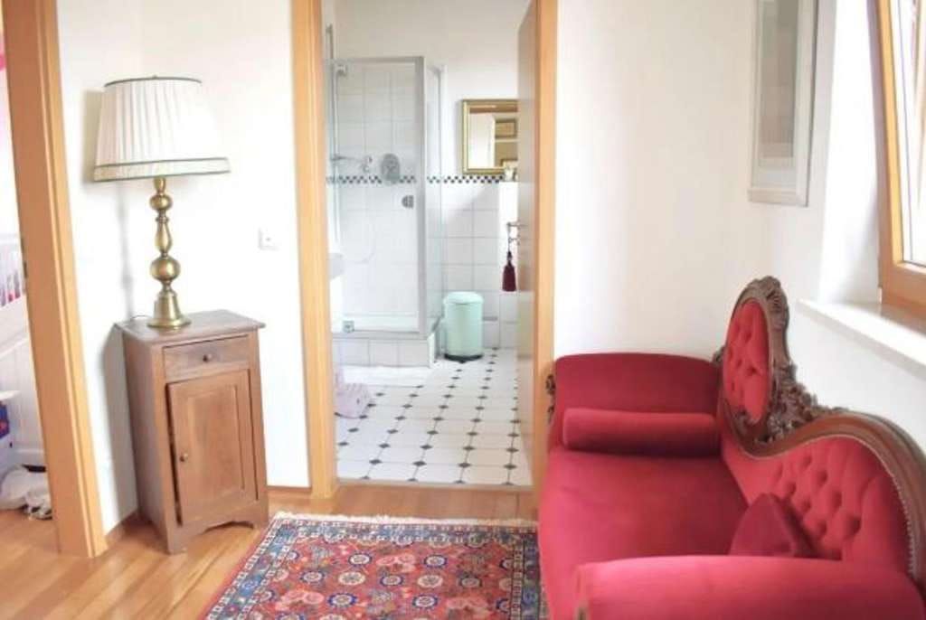 Immobilie in Philippsburg - Exklusives Gutshaus mit Pool, Sauna und großem Süd-West-Garten auf fast 2.000 m² Grundstück - Bild 1