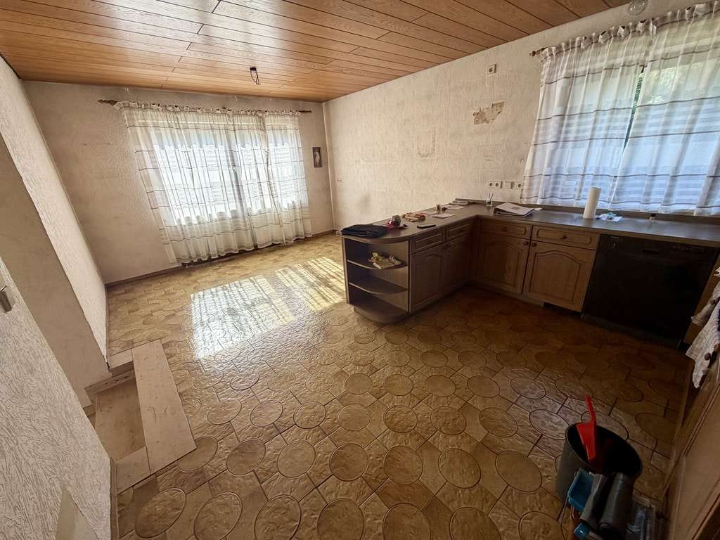 Immobilie in Vöhringen - Einfamilienhaus mit Potential zum Zweifamilienhaus - Bild 3