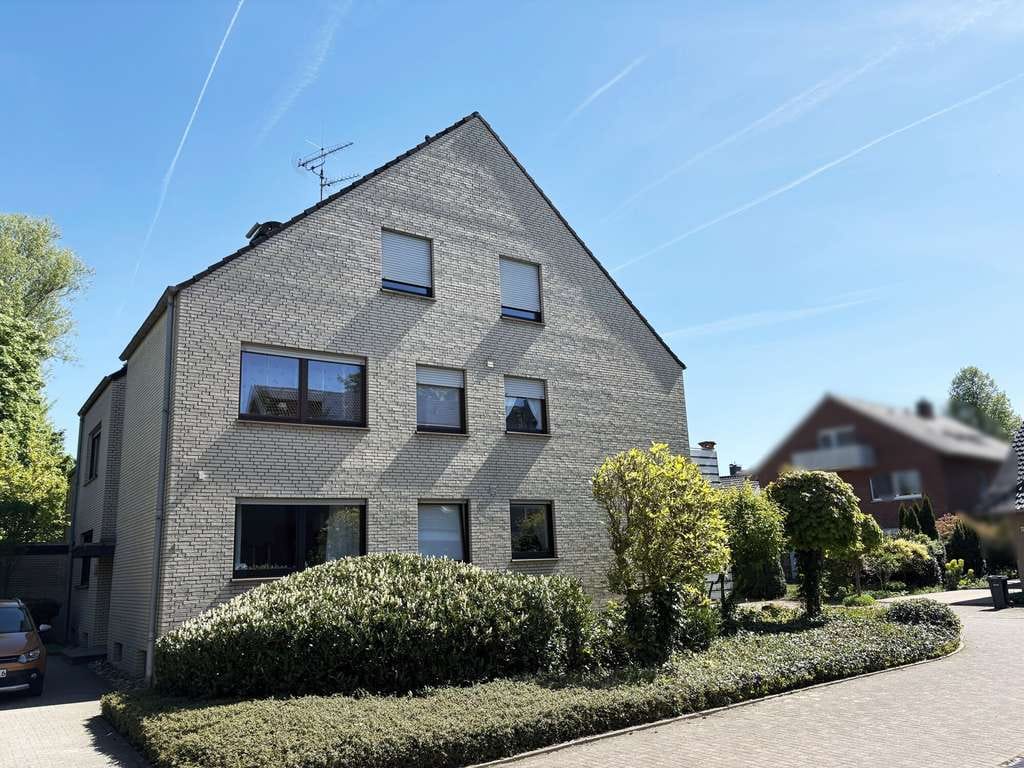 Immobilie in Warendorf - Luftig wohnen mit Weitblick – charmante Dachgeschosswohnung mit Balkon & Garage in Warendorf - Bild 1