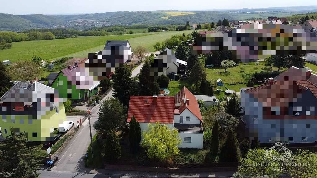 Immobilie in Freital - Großzügiges Einfamilienhaus in ruhiger Lage von Freital-Weißig - Bild 1