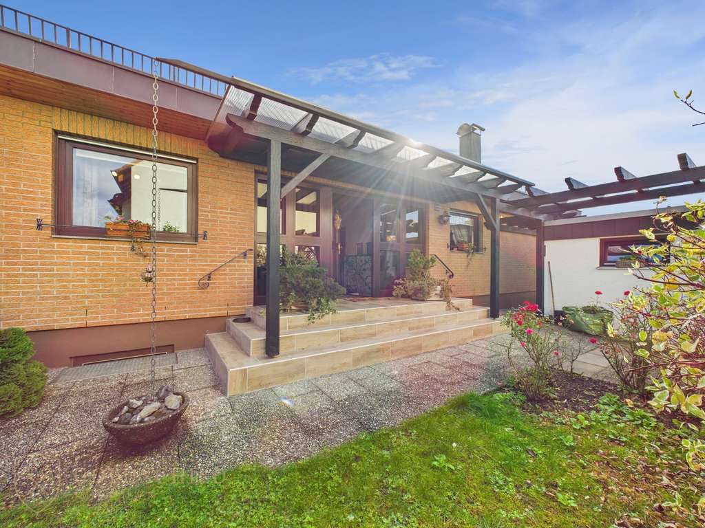 Immobilie in Zell unter Aichelberg - Charmanter Bungalow auf ca. 1.112 m² Grundstück – viel Platz und Potenzial in ruhiger Lage - Bild 0