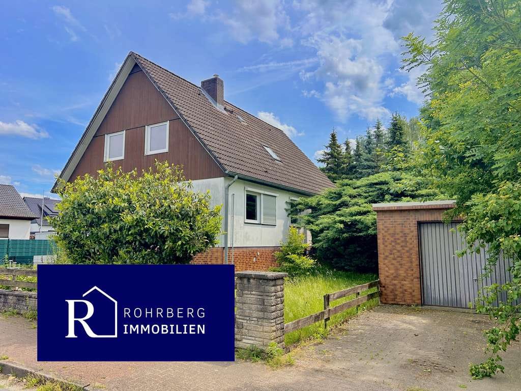 Immobilie in Uetze - Platz für Ideen und Familie – renovierungsbedürftiges Haus mit Vollkeller und Garage - Bild 0