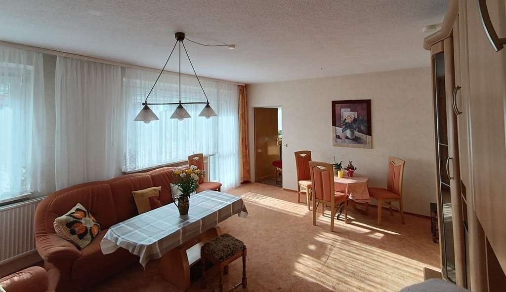Immobilie in Uckerland - Einfamilienhaus mit Garage, 2000m² Grundstück, Stall, Werkstatt - Bild 1