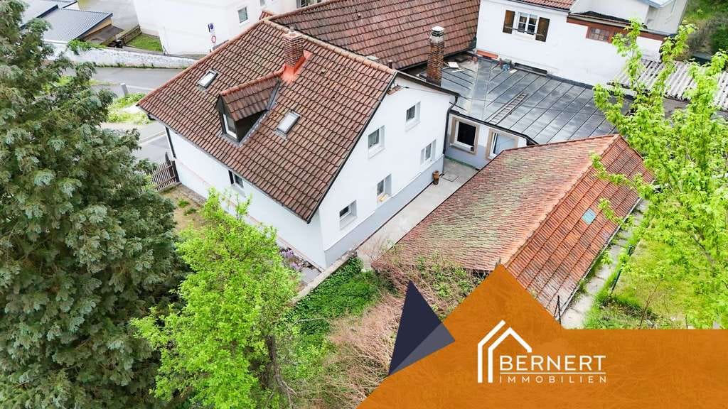 Immobilie in Kulmbach - Vollvermietetes Zweifamilienhaus mit Entwicklungspotenzial in begehrter Lage am Fuße der Plassenburg - Bild 2