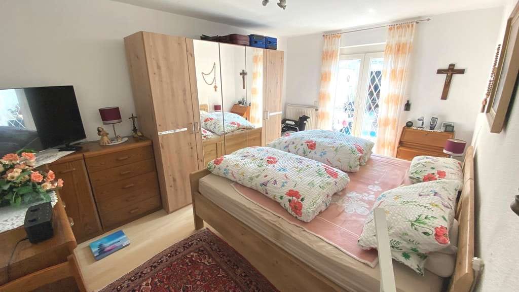 Immobilie in Oberkirch - Oberkirch - Familienfreundlich & rentabel: Doppelhaushälfte mit 2 Mietwohnungen! - Bild 2