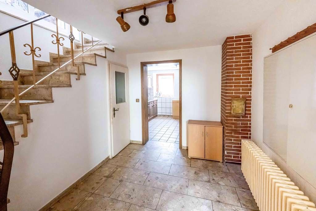 Immobilie in Vogtsburg im Kaiserstuhl - Historische Hofanlage im Herzen von Oberbergen - Liebhaberobjekt mit enormen Ausbaupotential - Bild 2