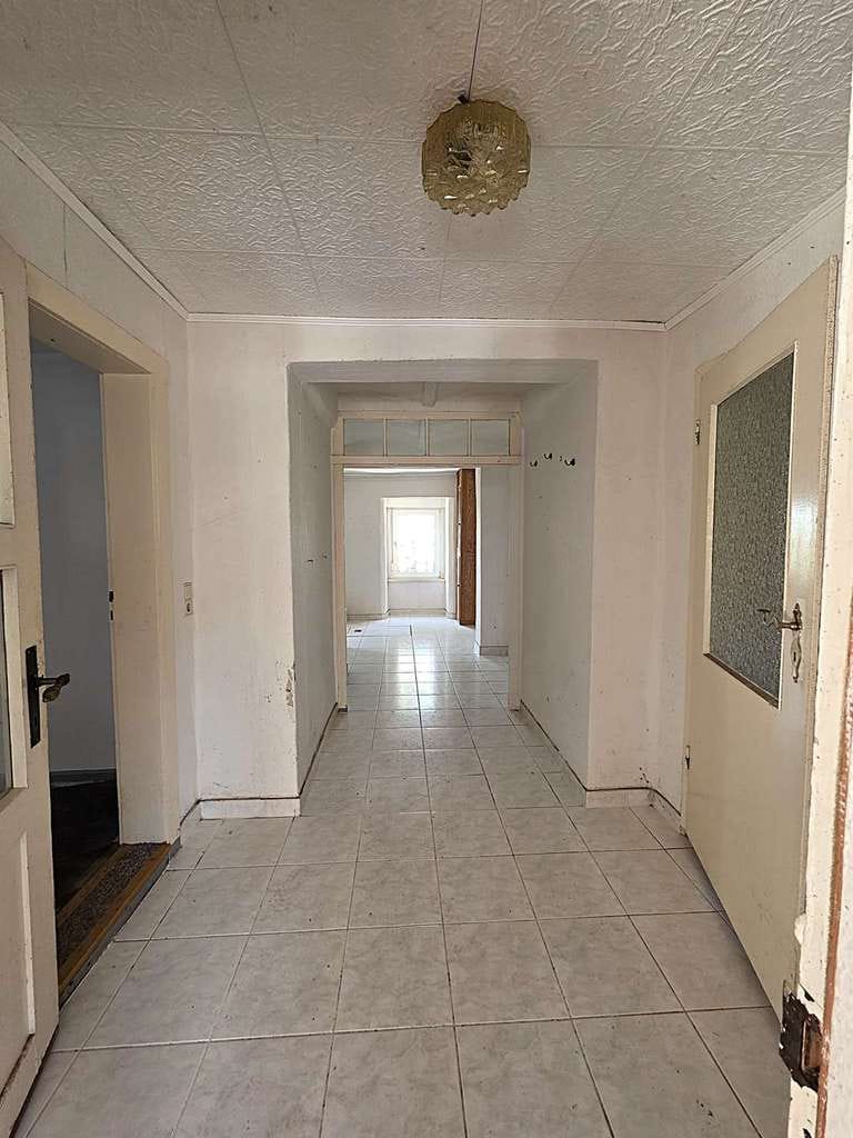 Immobilie in Bad Freienwalde (Oder) - Großzügiges Anwesen im Oderbruch – Einfamilienhaus mit Nebengelass und 4.182 m² Grundstück - Bild 4
