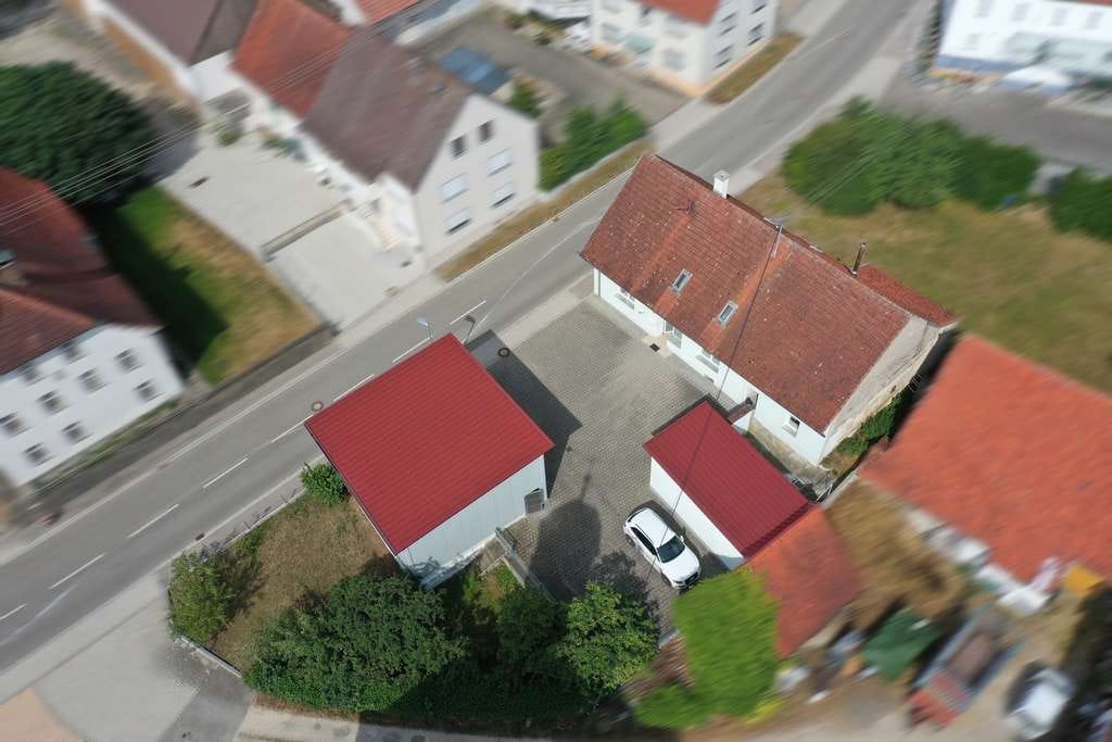 Immobilie in Bissingen - Volltreffer! Einfamilienhaus mit Garage, Garten u. Maschinenhalle in Bissingen OT! - Bild 3